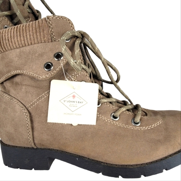 JC Penny St John's Bay Women's Yosemite Block Heel Lace Up Boots - Picture 12 of 14